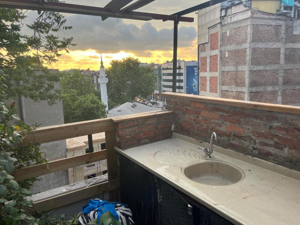 Central Apartment Kadikoy Terrace Bbq Close 2 Block Ferry Bull Metro Nighlife Istanbul Luaran gambar